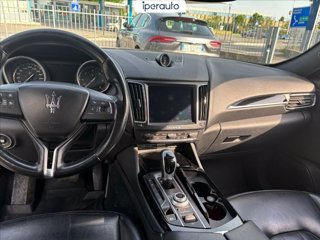 MASERATI Levante 3.0 v6 275cv auto