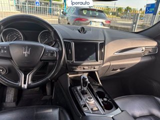 MASERATI Levante 3.0 v6 275cv auto
