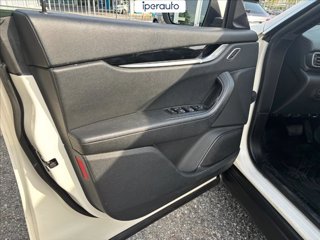 MASERATI Levante 3.0 v6 275cv auto