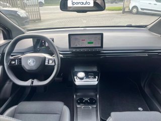 MG MG4 64kWh Luxury **AZIENDALE**