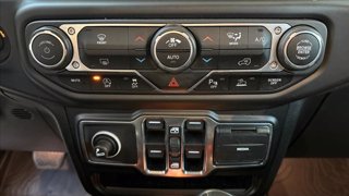 JEEP Wrangler unlimited 2.0 turbo sahara auto