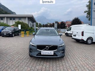 VOLVO Xc60 2.0 b4 momentum awd auto