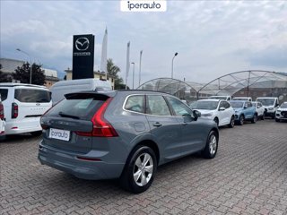 VOLVO Xc60 2.0 b4 momentum awd auto