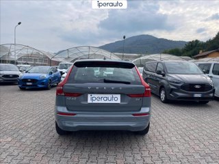 VOLVO Xc60 2.0 b4 momentum awd auto