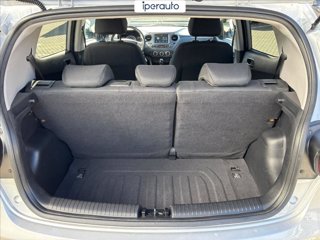 HYUNDAI I10 1.0 tech auto