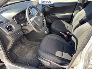 HYUNDAI I10 1.0 tech auto