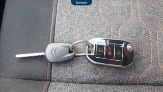 CITROEN C3 1.2 puretech shine s&s 83cv neopatentati