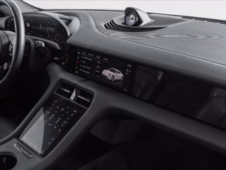 PORSCHE Taycan Performance Battery Plus MY24