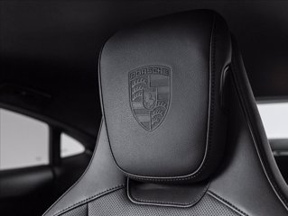 PORSCHE Taycan Performance Battery Plus MY24