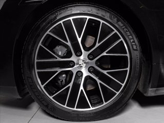 PORSCHE Taycan Performance Battery Plus MY24