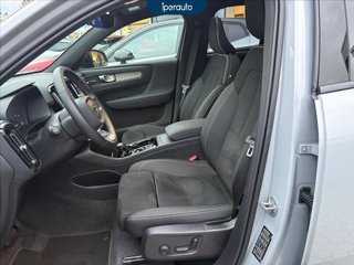 VOLVO Xc40 2.0 b3 ultra dark auto *AZIENDALE*
