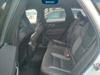 VOLVO Xc60 2.0 b5 plus dark awd auto *AZIENDALE*