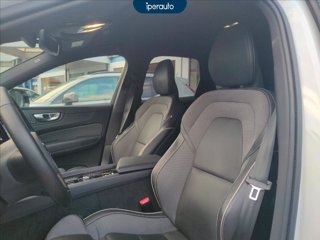 VOLVO Xc60 2.0 b5 plus dark awd auto *AZIENDALE*