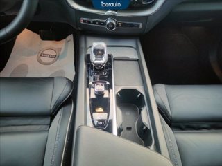 VOLVO Xc60 2.0 b5 plus dark awd auto *AZIENDALE*