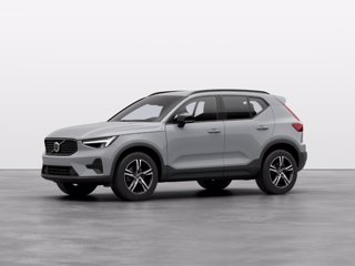 VOLVO Xc40 2.0 b3 plus dark auto