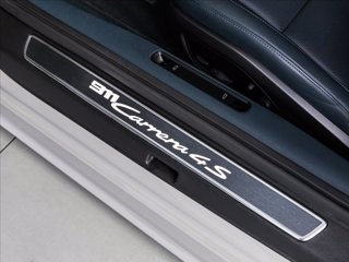 PORSCHE 911 Coupe 3.0 Carrera 4S auto