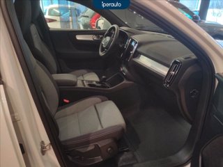 VOLVO XC40 2.0 b3 Core auto