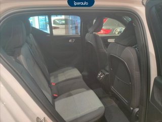 VOLVO XC40 2.0 b3 Core auto