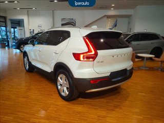 VOLVO XC40 2.0 b3 Core auto