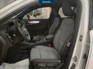 VOLVO XC40 2.0 b3 Core auto