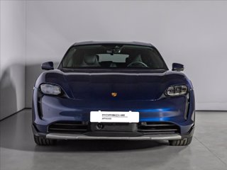 PORSCHE Taycan Cross Turismo 4