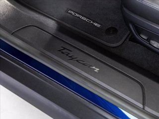 PORSCHE Taycan Cross Turismo 4