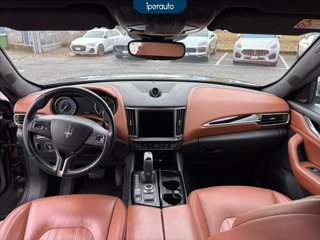 MASERATI Levante 3.0 V6 Granlusso 250cv auto