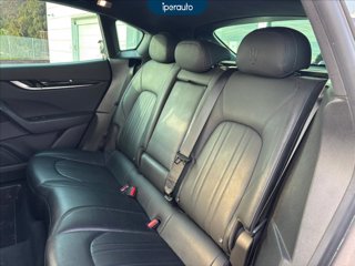 MASERATI Levante 3.0 V6 250cv auto