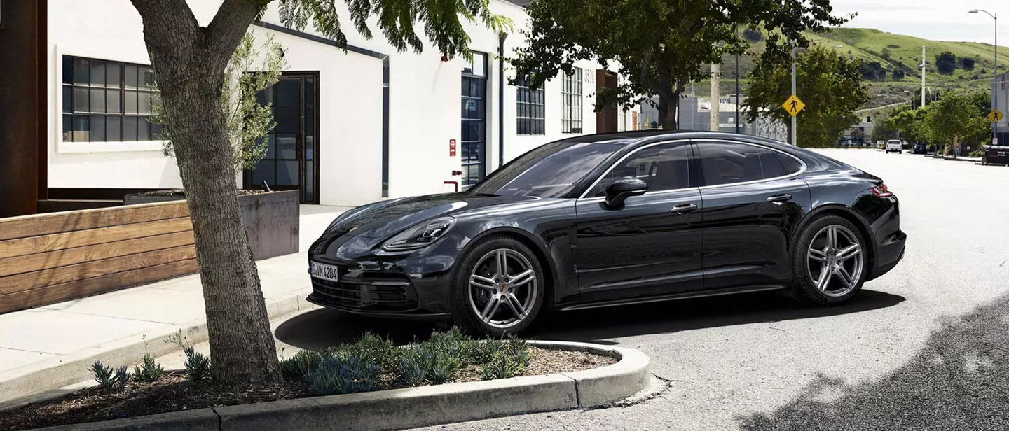 Land Porsche Panamera