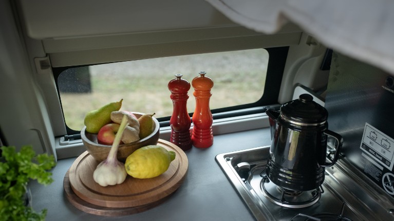 Ford Eu Transit Custom Nugget 18 Kitchen Gas Burners 796 3 V2 2160X1215 Faso.Jpg.Renditions.Small