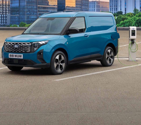 Ford E Tourneo Courier Promo